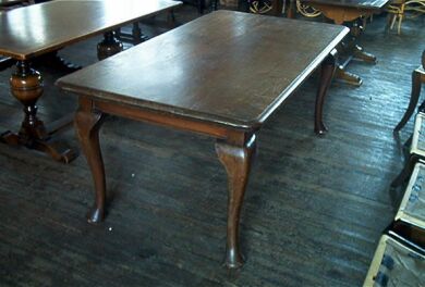 Dinning Table_(Victorian)_(Mahogany).jpg